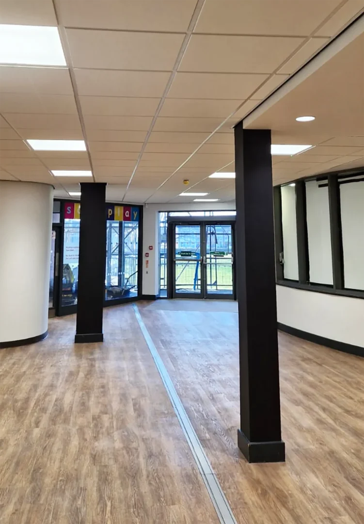 Mountbatten Leisure Center Etec Group Drylining Construction Industry Ceilings