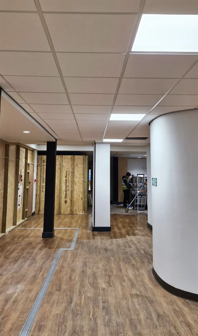 Mountbatten Leisure Center Etec Group Drylining Construction Industry Ceilings Plastering Interior Fit Out