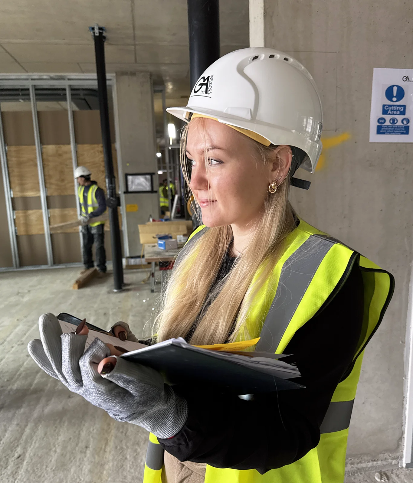 Woman Construction Industry Drylinign Ga Interiors Drylining Sfs